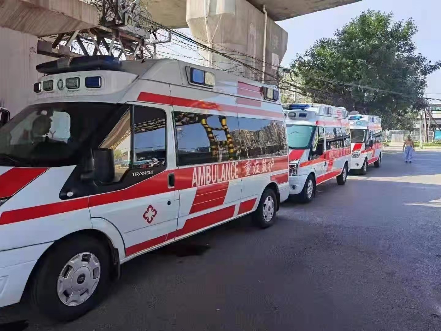 龙南县救护车出租